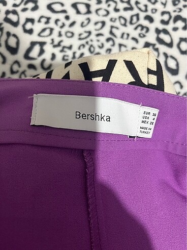 36 Beden mor Renk BERSHKA kumaş wide leg pantolon