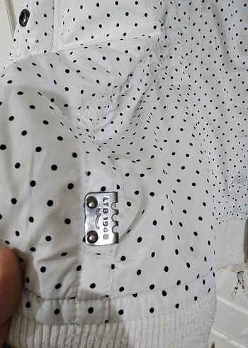 Düğmeli Beyaz Pamuklu Kadın Ceket - Görsel 3