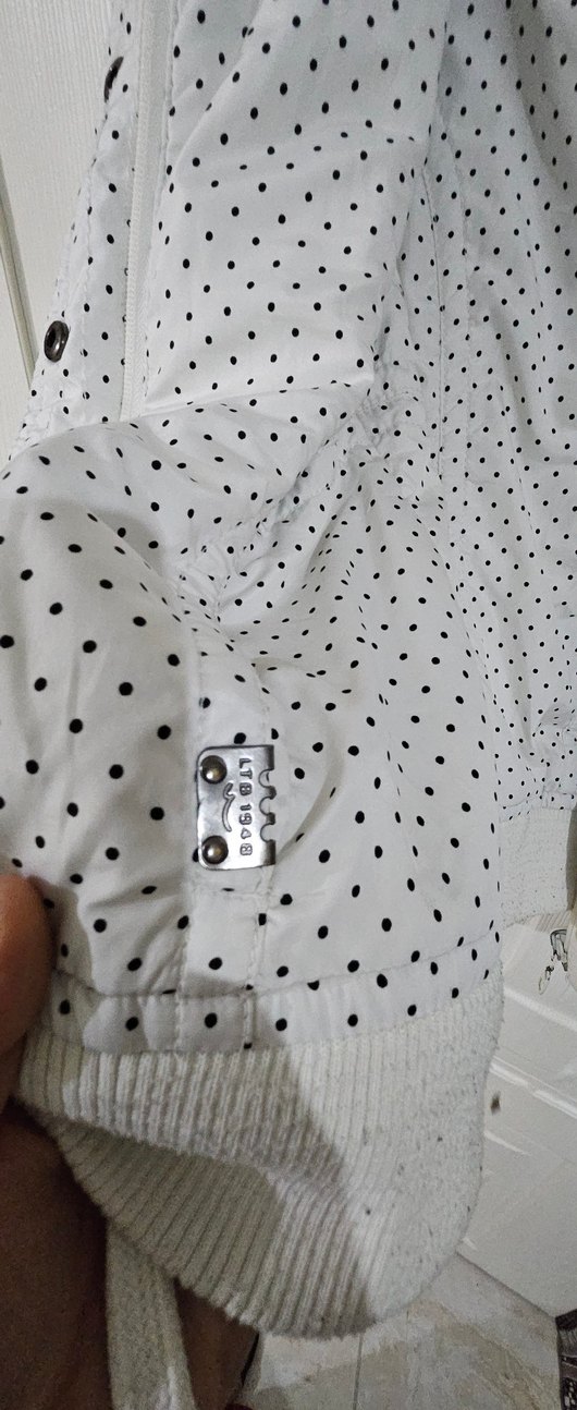 Düğmeli Beyaz Pamuklu Kadın Ceket - Görsel 3