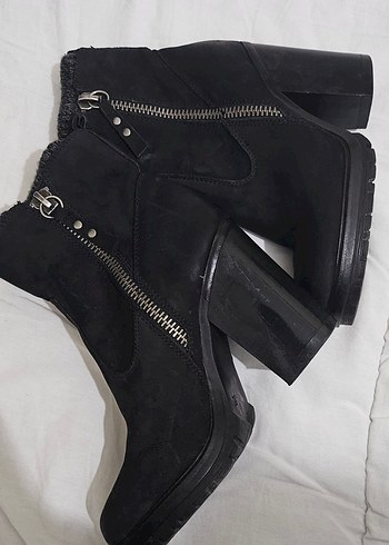 Tokalı Siyah Kadın Biker Botu - Görsel 2