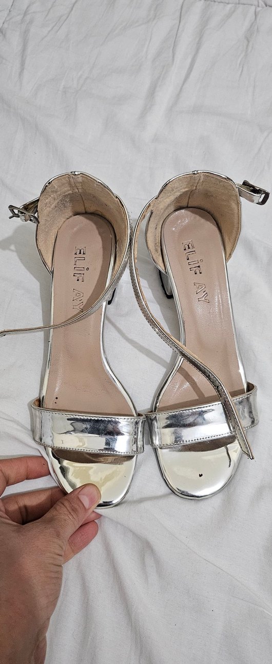 Kadın Gri Metalik Tokalı Topuklu Ayakkabı - Görsel 3