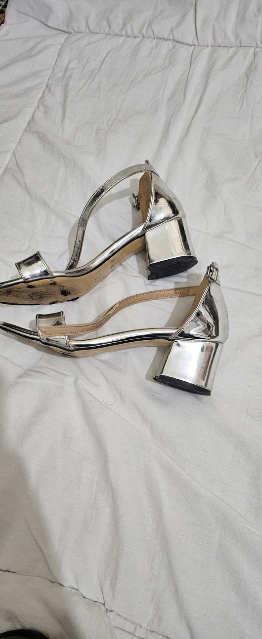 Kadın Gri Metalik Tokalı Topuklu Ayakkabı - Görsel 4