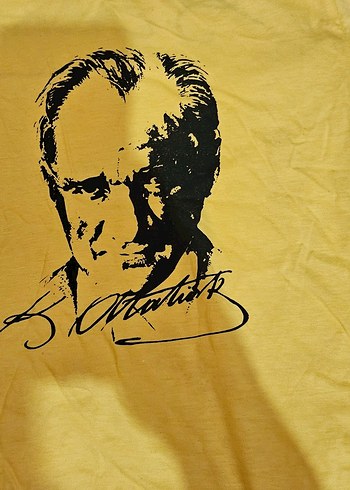 Erkek Altın Renkli Klasik Rozet