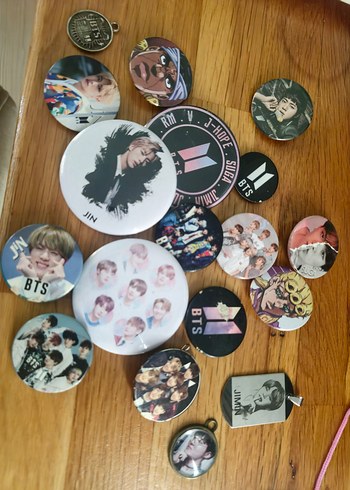 BTS Temalı Çoklu Metal Rozet Seti - Görsel 4