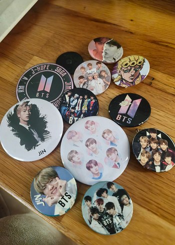 BTS Temalı Çoklu Metal Rozet Seti - Görsel 8