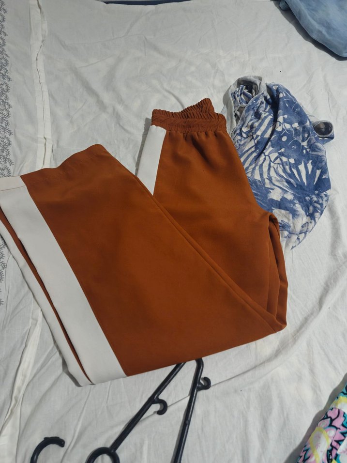 Kahverengi Yan Şeritli Kadın Spor Pantolon - Görsel 2