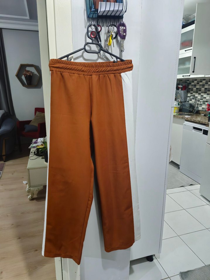 Kahverengi Yan Şeritli Kadın Spor Pantolon - Görsel 4