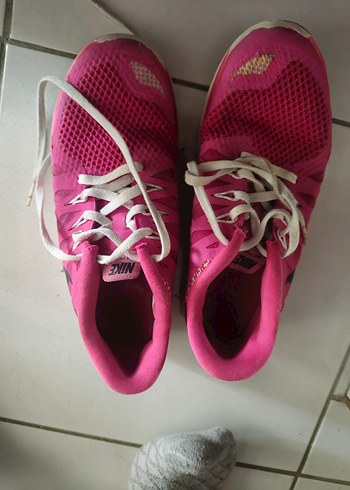 Nike Pembe Bağcıklı Kadın Spor Ayakkabı - Görsel 3