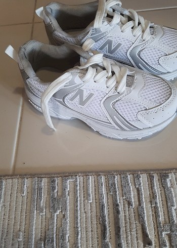 Beyaz Bağcıklı Spor Ayakkabı - Görsel 2