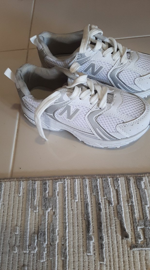 Beyaz Bağcıklı Spor Ayakkabı - Görsel 2