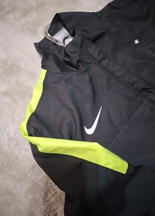 m Beden siyah Renk nike yağmurluk erkek