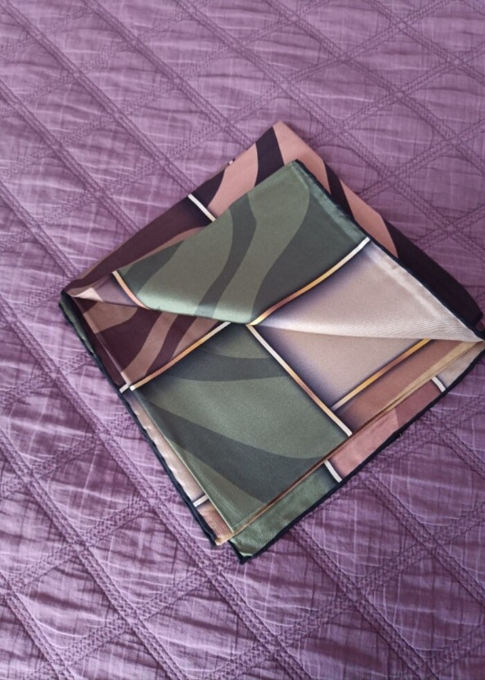 Vissona ipek eşarp  - Görsel 2