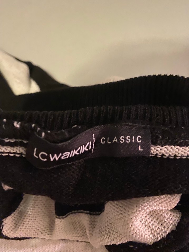 Siyah Beyaz Çizgili Kadın Triko Kazak - Görsel 2