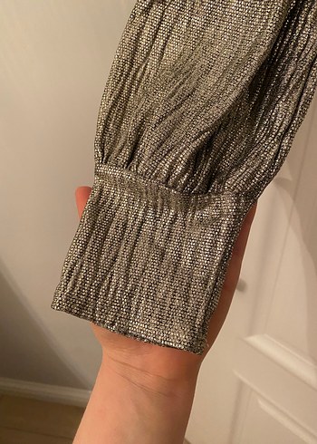 V yaka pilili kısa kollu gold keten bluz - Görsel 3