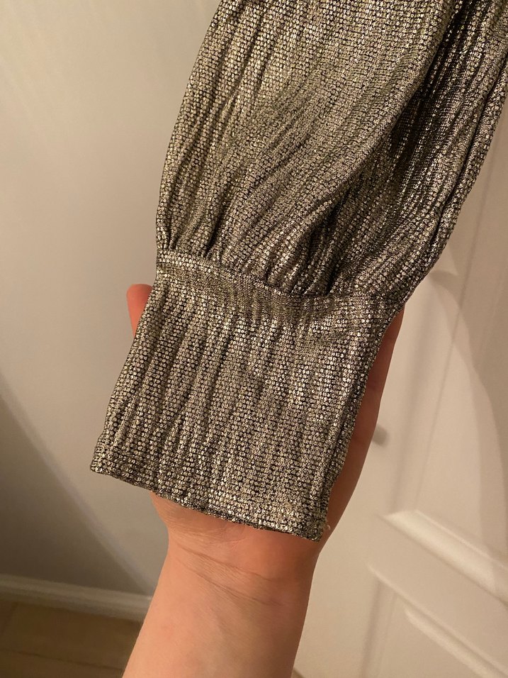 V yaka pilili kısa kollu gold keten bluz - Görsel 3