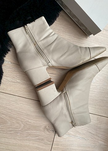 Bej Kadın Blok Topuklu Botlar - Görsel 3