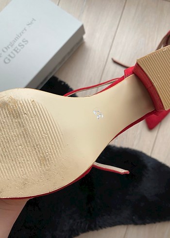 Kırmızı Süet Tokalı Yüksek Topuklu Stiletto - Görsel 4