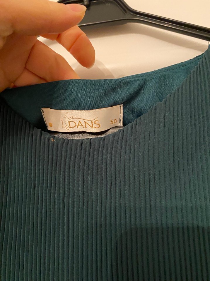 Kadın Yeşil Pilili Uzun Elbise - Görsel 2