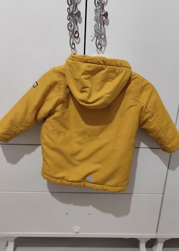 Erkek Çocuk Sarı Kapüşonlu Mont - Görsel 3