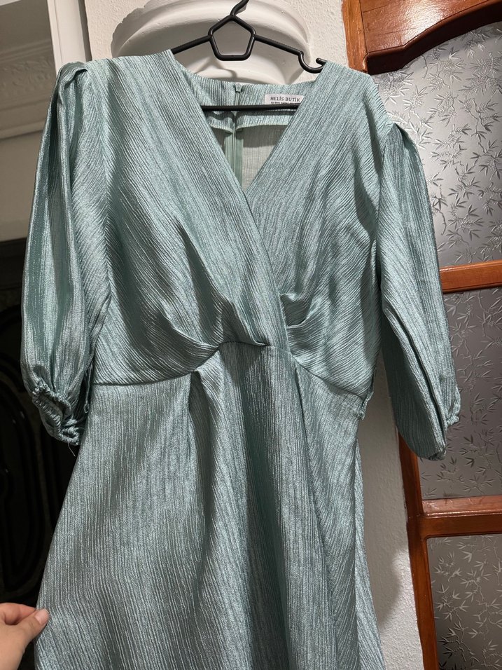 Gri V Yaka Uzun Keten Elbise - Görsel 2