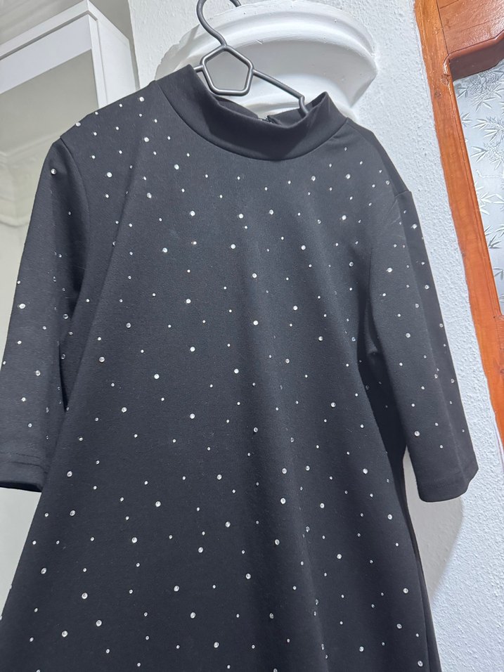 Siyah Payetli Yarım Kollu Midi Elbise - Görsel 3