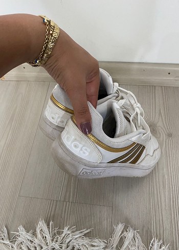 Beyaz Adidas Kadın Spor Ayakkabı - Görsel 3