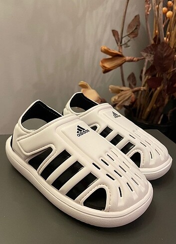 Adidas ayakkabı