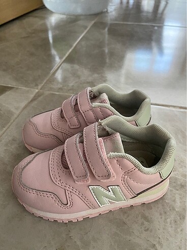 New Balance kız çocuk ayakkabı