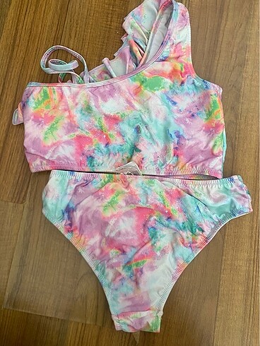 10 Yaş Beden Bikini takımı