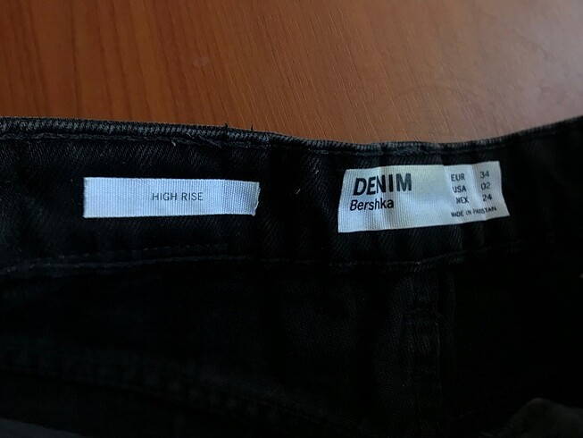 xs Beden siyah Renk Bershka siyah Kot şort