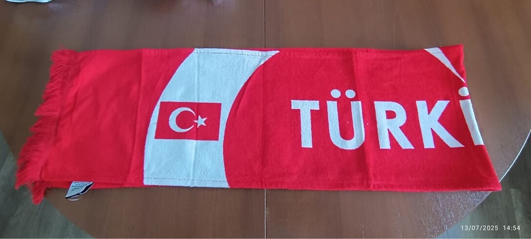  Beden kırmızı Renk Etiketli Türkiye yazılı havlu