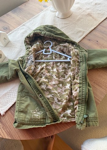 Kapüşonlu Yeşil Erkek Çocuk Ceketi - Görsel 2