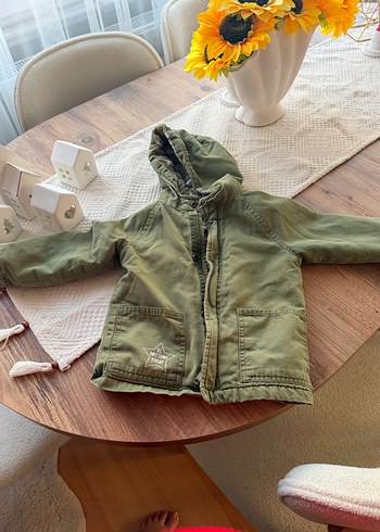 Kapüşonlu Yeşil Erkek Çocuk Ceketi - Görsel 3