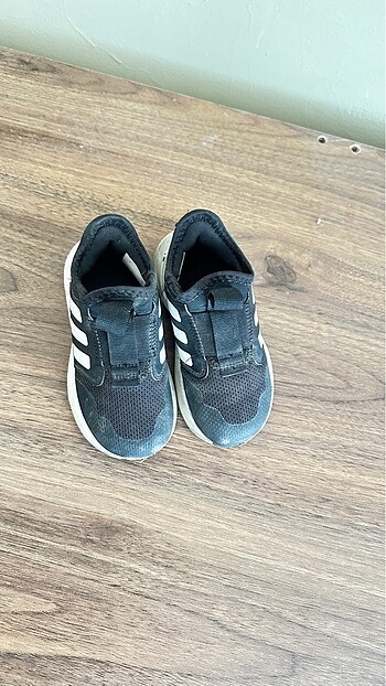 24 Beden Adidas bebek ayakkabısı