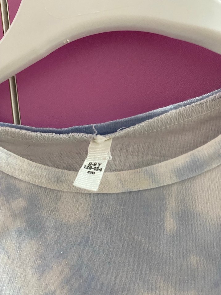 Mavi Batik Desenli Kadın Crop Tişört - Görsel 3