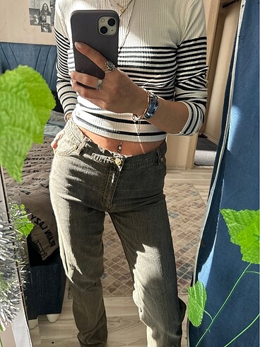 Koyu jean