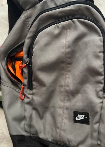 Nike Gri Fermuarlı Erkek Sırt Çantası - Görsel 5