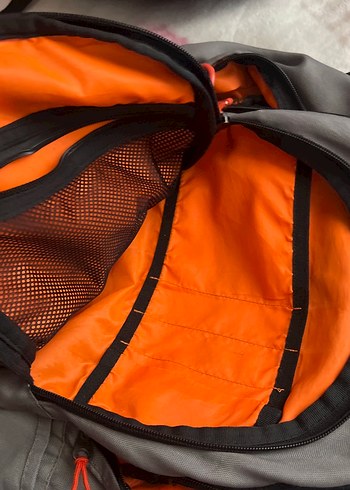 Nike Gri Fermuarlı Erkek Sırt Çantası - Görsel 3