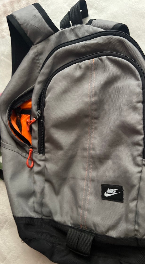 Nike Gri Fermuarlı Erkek Sırt Çantası - Görsel 5