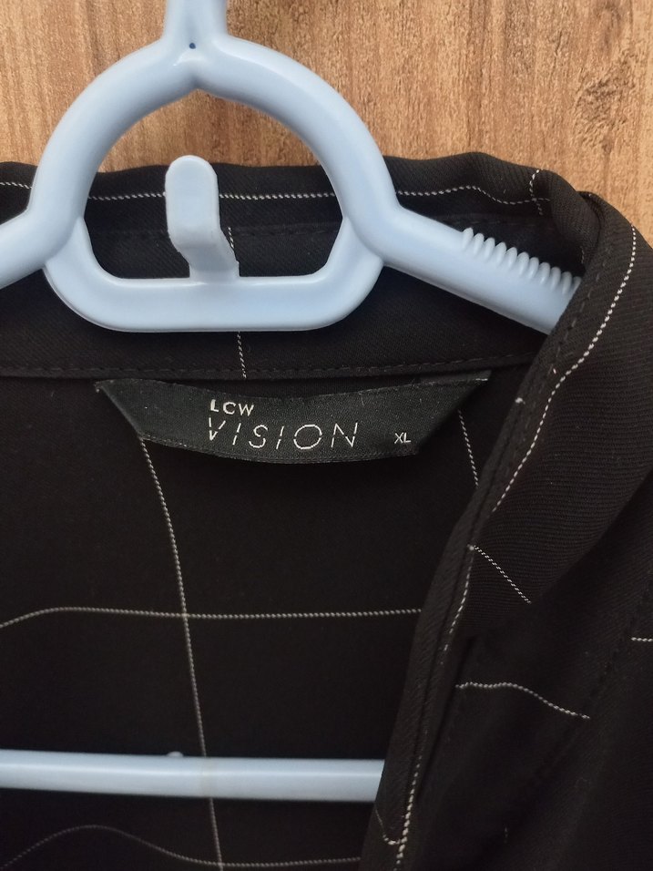 Düğmeli Siyah Kadın Gömlek - Görsel 3