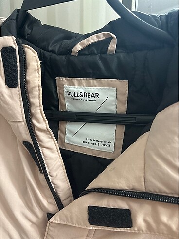 Pull and Bear Kanguru mont