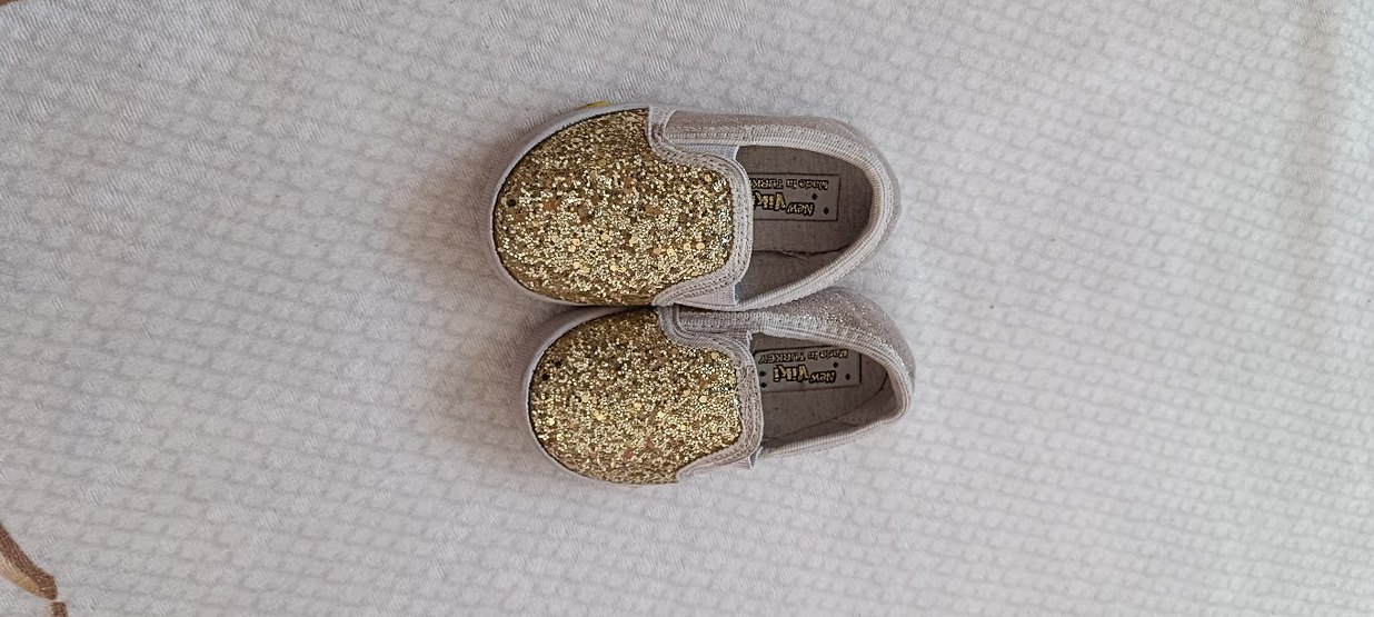 Kızlar için Altın Simli Kaymaz Loafer - Görsel 5