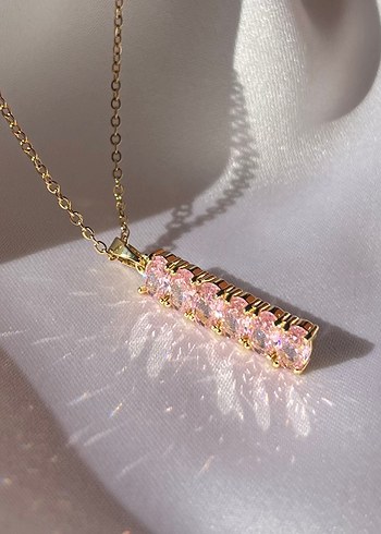 Altın Renkli Uzun Zincirli Kadın Kolye - Görsel 2