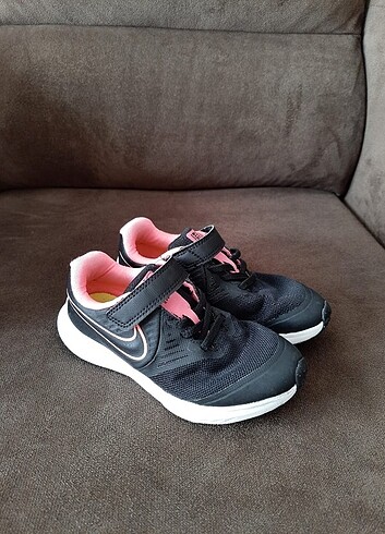 Nike Nike ki çocuk ayakkabi