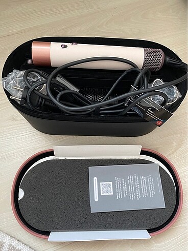 Dyson airwrap
