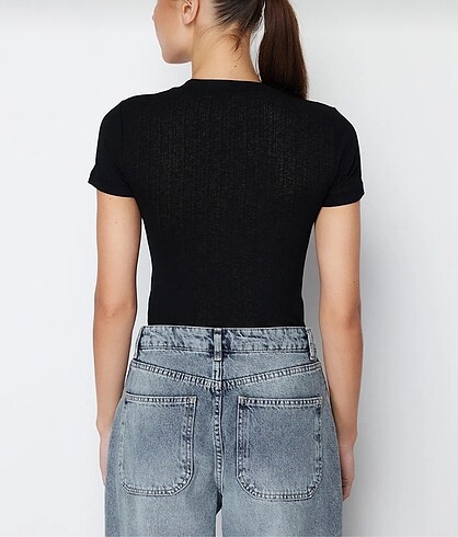 l Beden Siyah Özel Dokulu Tül Slim Kısa Kollu Dik Yaka Örme Bodysuit