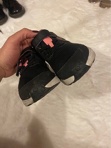 32 Beden çeşitli Renk Nike spor ayakkabı