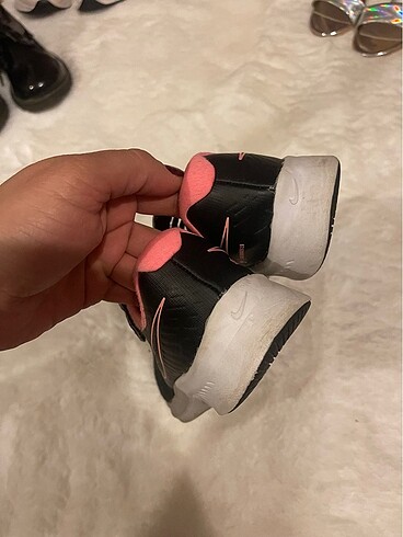 32 Beden Nike spor ayakkabı