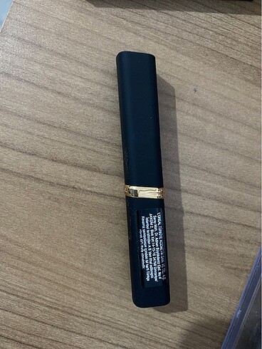 Beden Loreal color riche 500