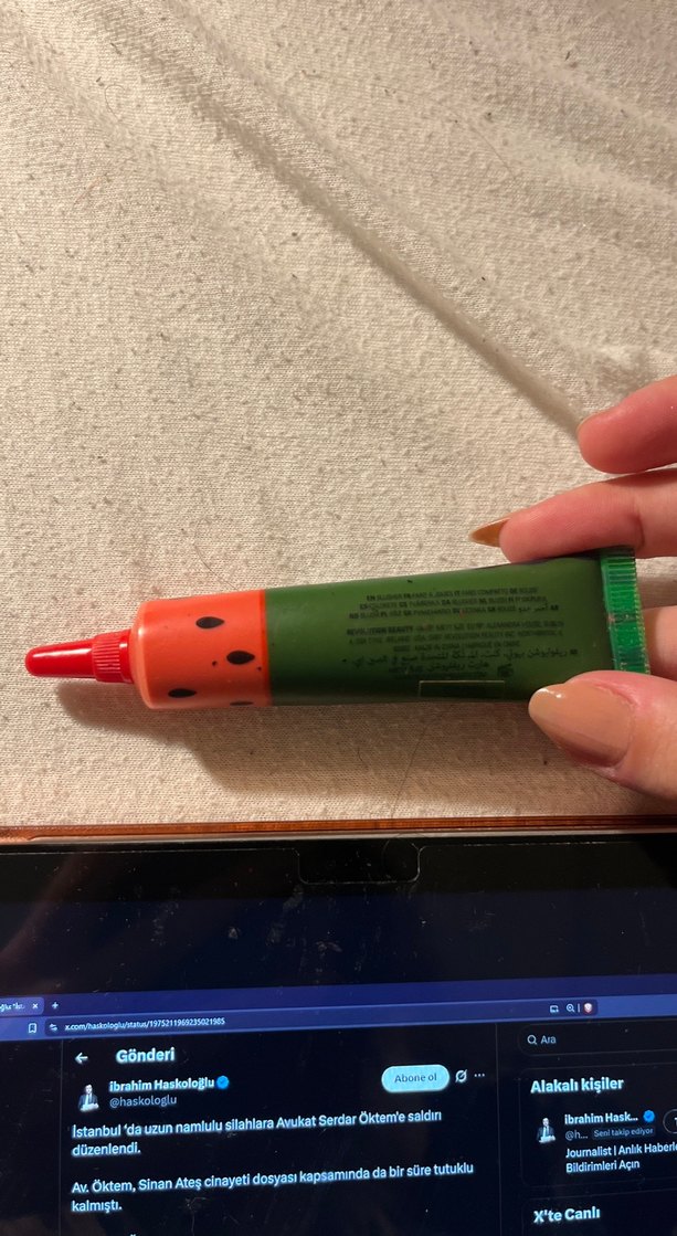 Parlak mercan rengi Karpuzlu likit allık - Görsel 2